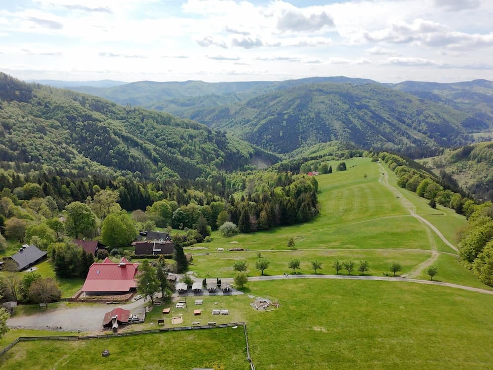 Záber z výjazdu KostraBike na Chatu Kamenitý